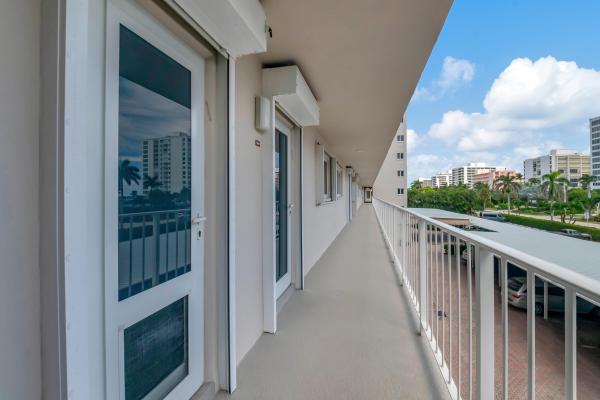 Penthouse Highlands, 3100 S Ocean Blvd #3000, Highland Beach, Florida 33487, image 2