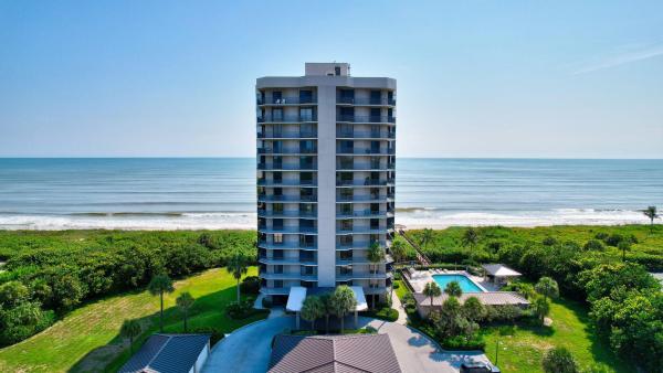 Visions, 4000 N Highway A1a #402, Fort Pierce, Florida 34949, image 1