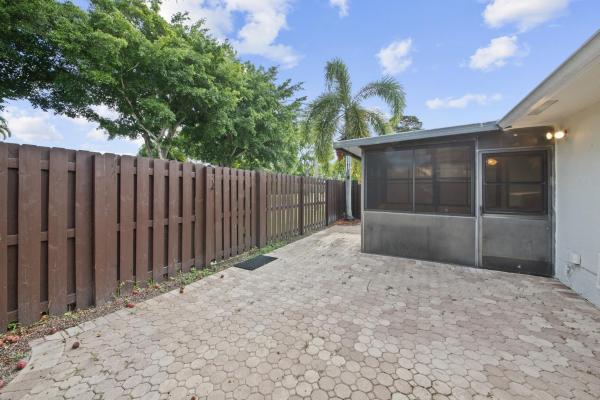 Country Lake, 5172 Tennis Ln, Delray Beach, Florida 33484, image 3