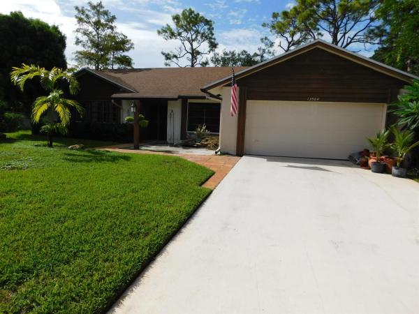 Pinewood Manor Of Wellington, 13564 Ishnala Ct, Wellington, Florida 33414, image 1