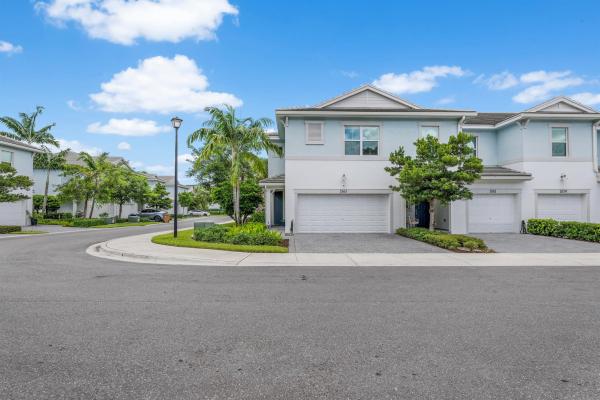 Sandpiper Pointe, 1863 Sandpiper Pointe Pl, Deerfield Beach, Florida 33442, image 1