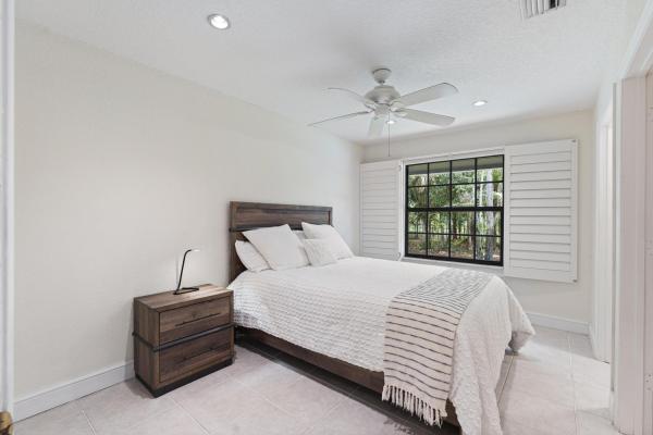 Paddock Park 2 Of Wellington, 14831 Draft Horse Ln, Wellington, Florida 33414, image 3