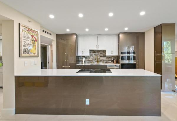 Mizner Court, 100 SE 5th Ave #306, Boca Raton, Florida 33432, image 3