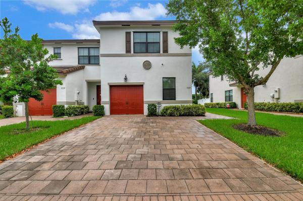 Silverwood Estates, 5335 Silverdrift 6th Ln #6, Lake Worth Beach, Florida 33463, image 1
