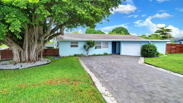 Golfview Harbour, 2325 SW 11th St, Boynton Beach, Florida 33426, image 1