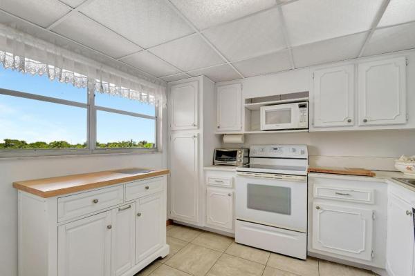 Lenox At Poinciana Place, 3654 Via Poinciana #503, Lake Worth, Florida 33467, image 1