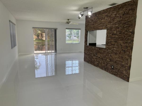 The Courts At Boynton Place, 10317 Boynton Place Cir, Boynton Beach, Florida 33437, image 2