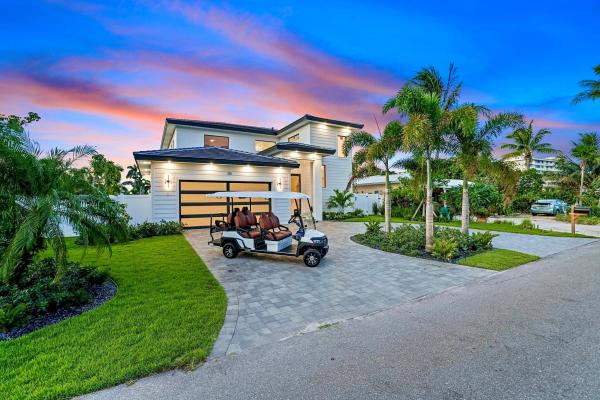 Palm Beach Shores Residential, 131 Edwards Ln, Palm Beach Shores, Florida 33404, image 1
