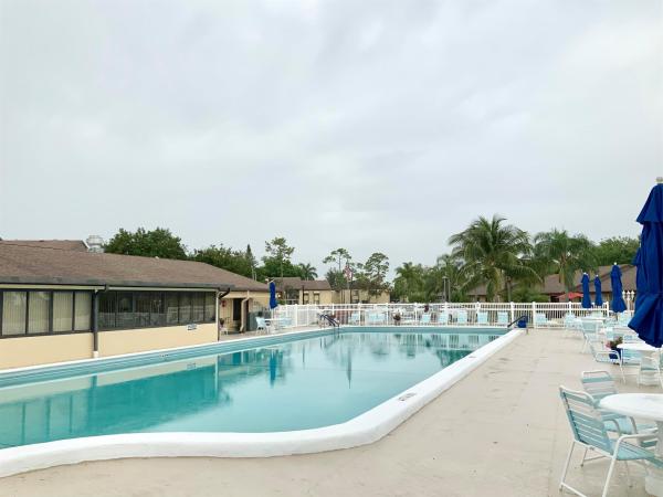 Pine Ridge South 4, 446 Pine Glen Ln #C-1, Greenacres, Florida 33463, image 1