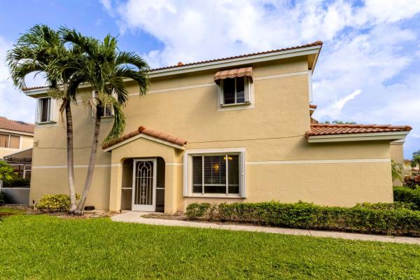 Verona Of Deer Creek, 671 Deer Creek Corona Way, Deerfield Beach, Florida 33442, image 1