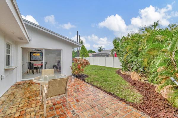 Tropic Palms, 745 Heron Dr, Delray Beach, Florida 33444, image 2