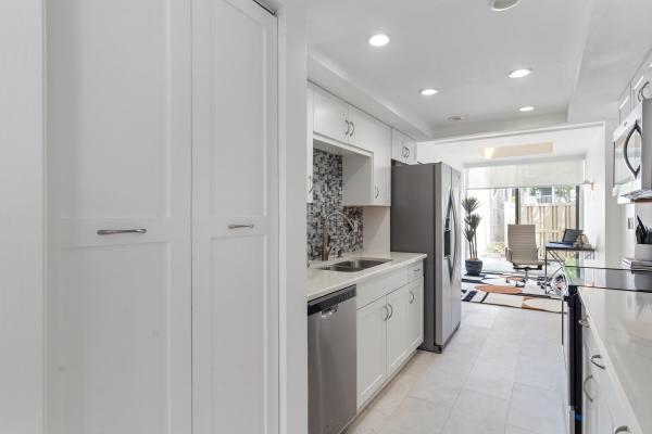 2107 Bridgewood Dr, Boca Raton, Florida 33434, image 1