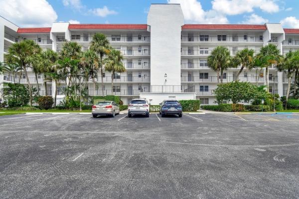 Poinciana Place 3, 3593 Birdie Dr #104, Lake Worth Beach, Florida 33467, image 1