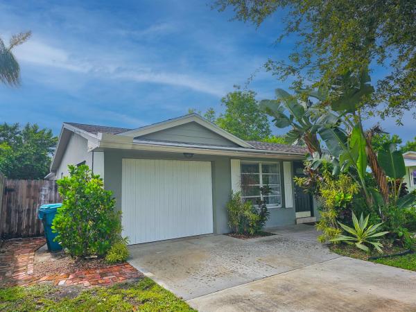 Laurel Hills, 711 NW 7th St, Boynton Beach, Florida 33426, image 1