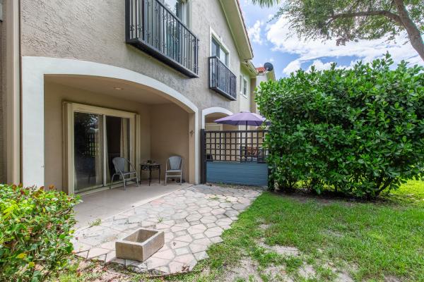 South Shore Of Wellington, 12768 Westhampton Cir, Wellington, Florida 33414, image 2