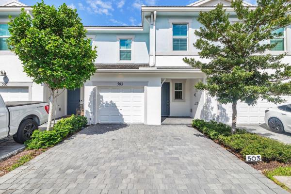 Sandpiper Pointe, 503 Spoonbill Ter, Deerfield Beach, Florida 33442, image 1