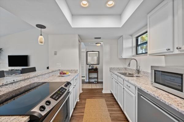 Tennis Lodges, 11863 Wimbledon Cir #512, Wellington, Florida 33414, image 2