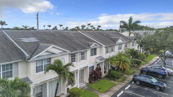 Banyan Oakridge, 4948 SW 31st Ter, Dania Beach, Florida 33312, image 2