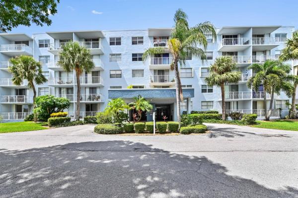 Breakwaters Of The Palm Beaches, 500 Executive Center Dr #5i, West Palm Beach, Florida 33401, image 1