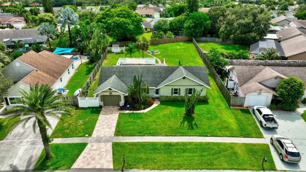 Clover Bend At The Meadows, 50 Cedar Cir, Boynton Beach, Florida 33436, image 1