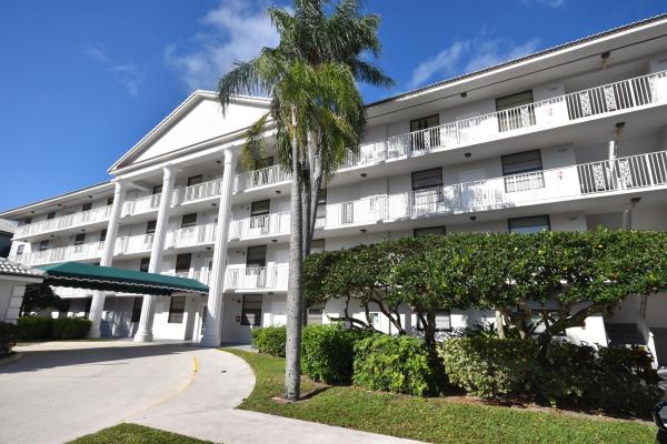Whitehall, 3540 Whitehall 405th Dr #405, West Palm Beach, Florida 33401, image 1