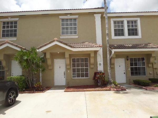Pelican Pointe, 754 SW 122nd Ter, Pembroke Pines, Florida 33025, image 1