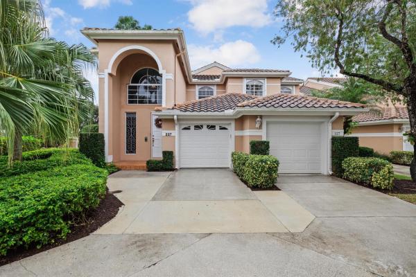 Legends, 227 Legendary Cir, Palm Beach Gardens, Florida 33418, image 1