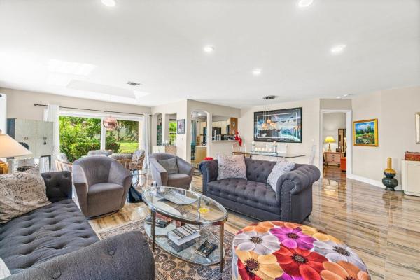 Provence, 6080 Verde Trl S, Boca Raton, Florida 33433, image 2