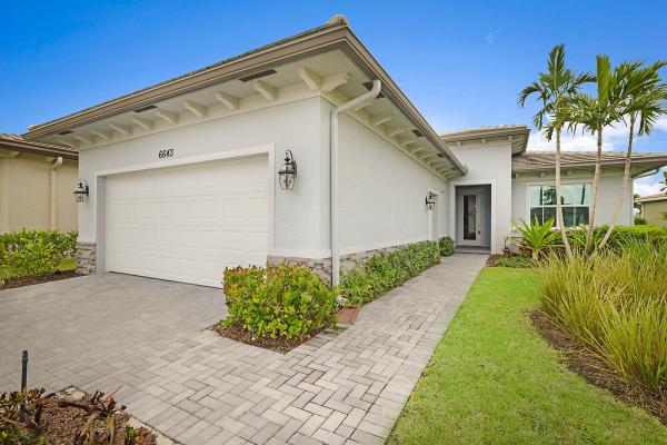 The Woodlands, 6643 Sparrow Hawk Dr, West Palm Beach, Florida 33412, image 2