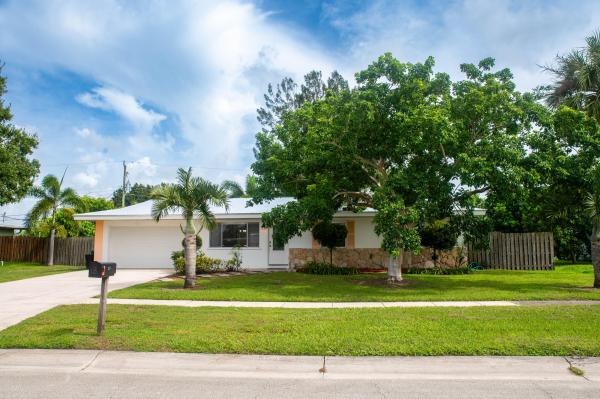 River Park, 157 SE Soneto Ct, Port St. Lucie, Florida 34983, image 2