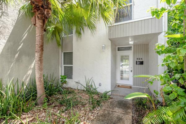 Kensington Place Townhouses, 694 Kensington Pl, Wilton Manors, Florida 33305, image 1