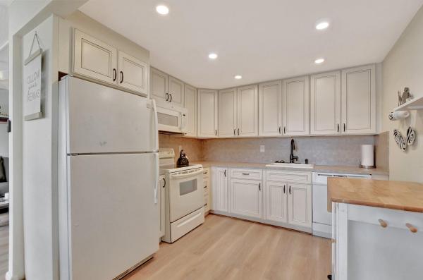 Hythe At Century Village, 1030 Hythe B, Boca Raton, Florida 33434, image 1
