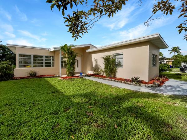 South Hollywood, 2714 Plunkett St, Hollywood, Florida 33020, image 1