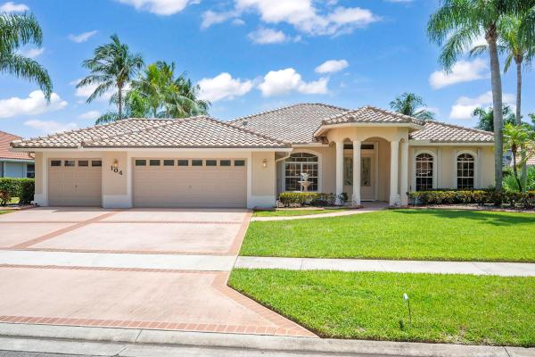 The Estates Of Royal Palm Beach, 104 Cypress Cres, Royal Palm Beach, Florida 33411, image 1