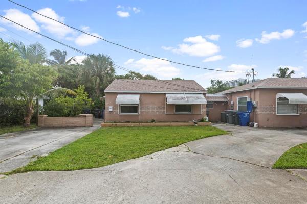 Kelsey City, 507 3rd St #A, Lake Park, Florida 33403, image 1