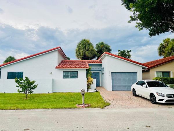 Coquina Lakes, 209 NW 47th Ave, Deerfield Beach, Florida 33442, image 1