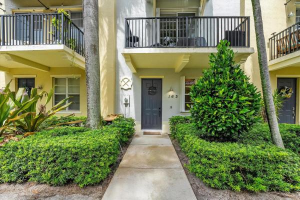 Greenwich At Abacoa, 163 Greenwich Cir, Jupiter, Florida 33458, image 1