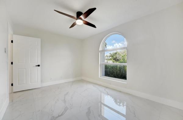 Sandpiper Isle, 8768 Grassy Isle Trl, Lake Worth, Florida 33467, image 1