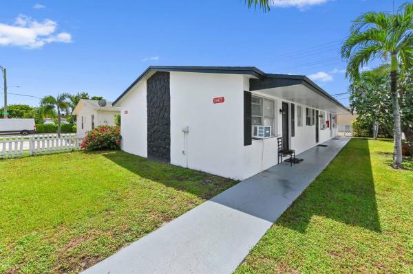 North Lake Worth, 1407 N J St, Lake Worth Beach, Florida 33460, image 1