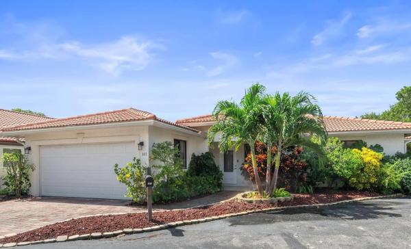 Knob Hill Club, 385 Knob Hill Blvd, Boca Raton, Florida 33431, image 1