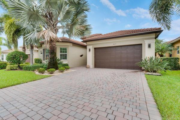Valencia Cove, 8217 Razorback Ct, Boynton Beach, Florida 33473, image 1