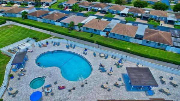 Camelot Village, 14794 Wildflower Ln, Delray Beach, Florida 33446, image 2