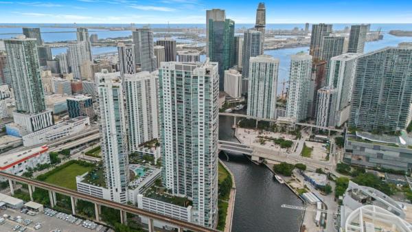 Mint At Riverfront, 92 SW 3rd St #1504, Miami, Florida 33130, image 2