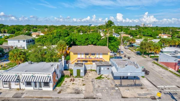 Freshwater, 1006 10th St, West Palm Beach, Florida 33401, image 3