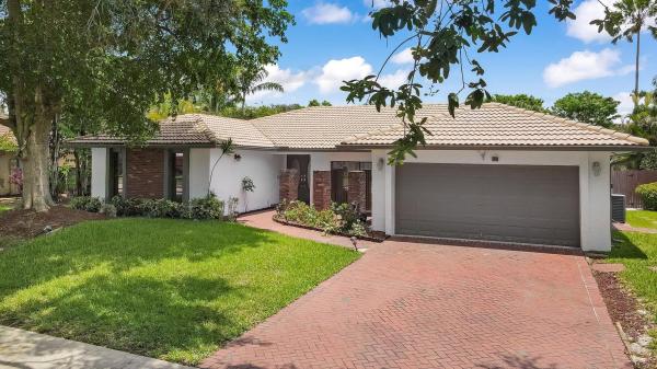 Jacaranda Lakes, 1330 NW 94th Ter, Plantation, Florida 33322, image 1