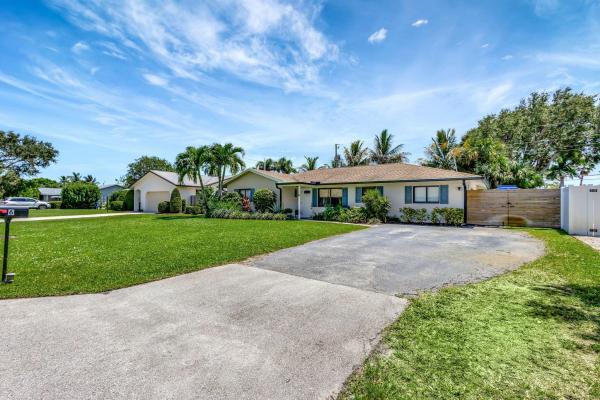 Jupiter In The Pines, 6 W Windsor Rd, Jupiter, Florida 33469, image 1