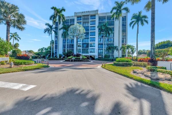 Willow Wood Midrise At Boca Country Club, 6805 Willow Wood Dr #5014, Boca Raton, Florida 33434, image 1