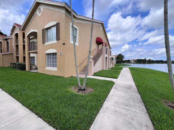 Emerald Isle At Laguna Lakes, 4190 San Marino Blvd #207, West Palm Beach, Florida 33409, image 1