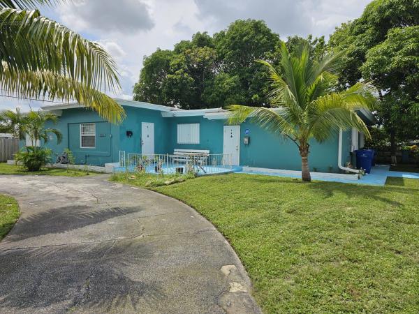 Plumosa Park, 301 Silver Beach Rd, Riviera Beach, Florida 33403, image 3