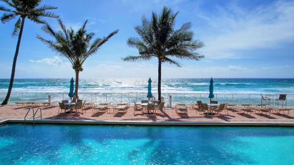 Palmsea, 3520 S Ocean Blvd #F405, South Palm Beach, Florida 33480, image 1